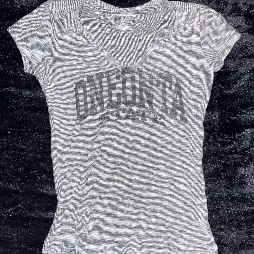 Oneonta college tee shirt, perfect condition.